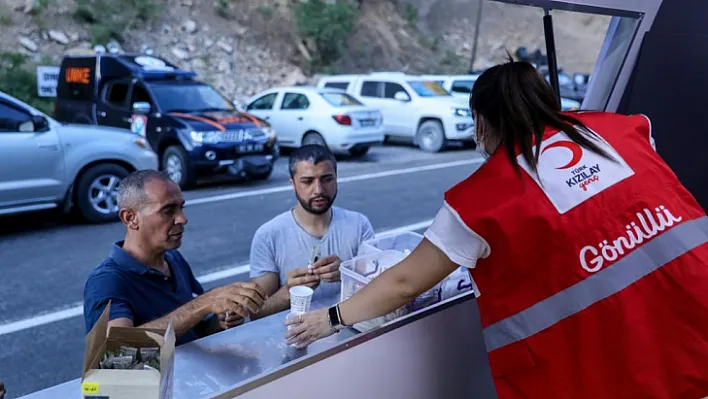 Tunceli'deki Orman Yangınlarına Kızılay Yardımı