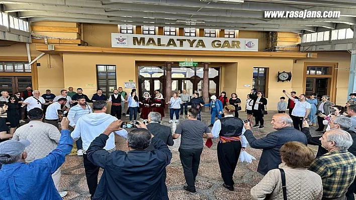 Turistik Tren İkinci Seferinin  İlk Durağı Malatya Oldu