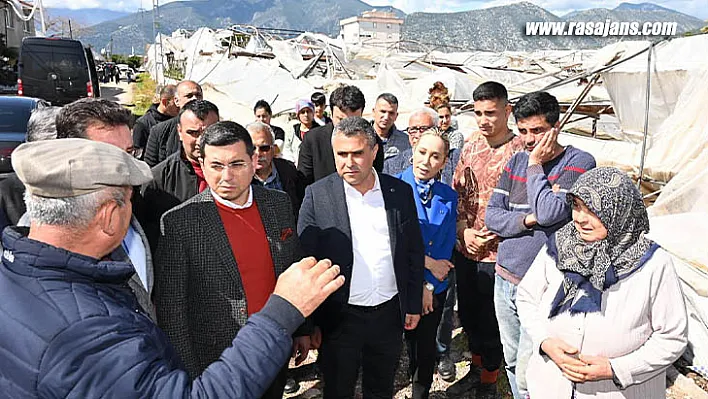 Tütüncü Hortumdan Zarar Gören Çiftçileri Ziyaret Etti