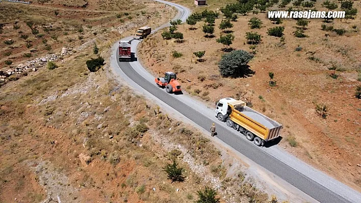 Uluköy Mahallesine 18 Kilometrelik Sathi Kaplama Çalışması