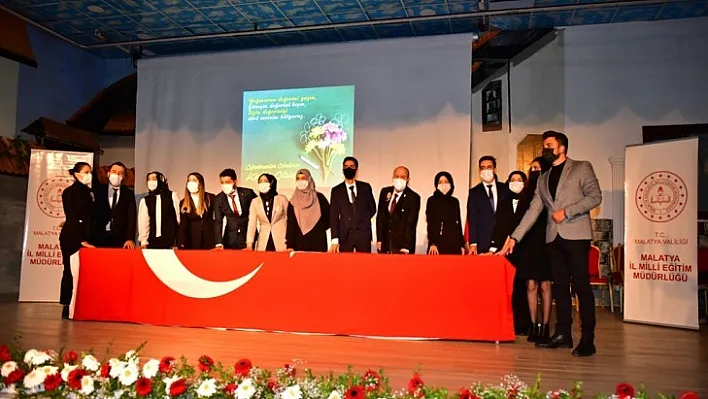 Vali Aydın Baruş, 24 Kasım Öğretmenler Günü Kutlama Programına Katıldı