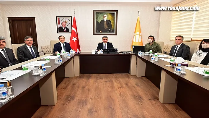 Vali Baruş İklim Değişikliği Konulu Toplantıya Katıldı