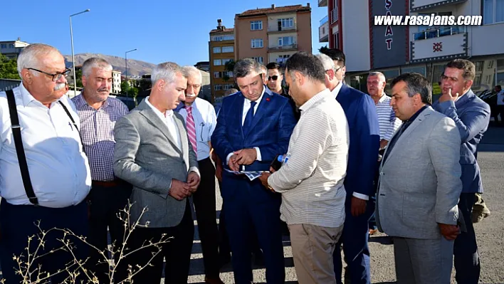 Vali Hulusi Şahin Ali Kapısı Eğitim Yardımlaşma Dayanışma ve Kültür Derneğini Ziyaret etti