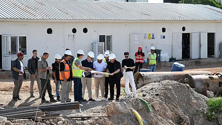 Vali Yavuz'dan Pazar Mesaisi Malatya'daki İnşaatlar Yakın Takipte!