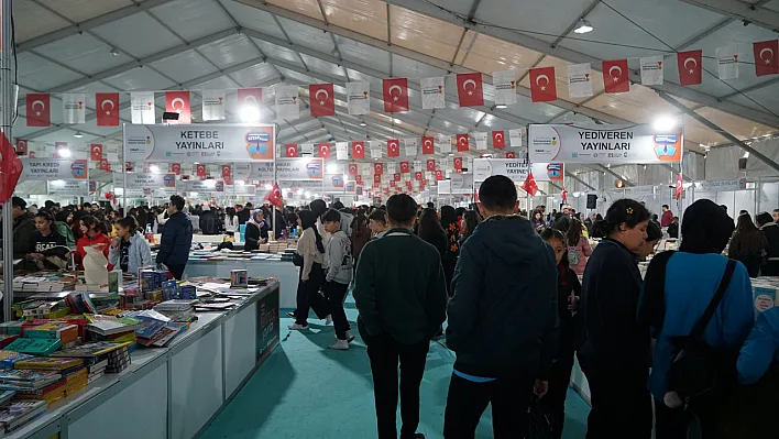 Vatandaşların Fuara İlgisi Yoğun Bir Şekilde Devam Ediyor