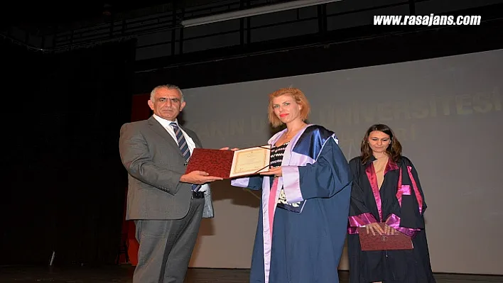 Yakın Doğu Üniversitesi Bilim Ödülleri Sahiplerini Buldu