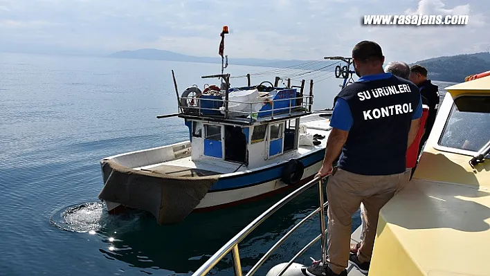 Yasa Dışı Su Ürünleri Avcılığına Yönelik Ülke Genelinde 9 Bin 745 Denetim Gerçekleştirildi