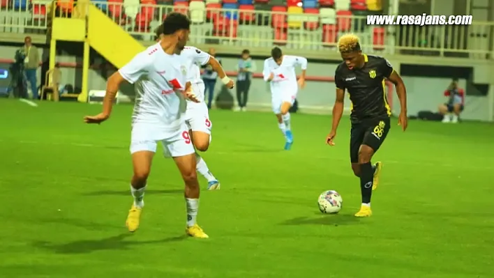 Yeni Malatyaspor Altınorduspor'u 3-0 Mağlup Etti