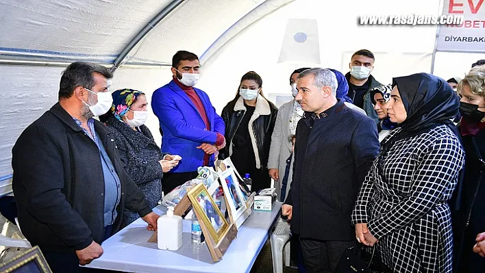 Yeşilyurt Belediye Başkanı Mehmet Çınar'dan Diyarbakır Annelerine Destek Ziyareti