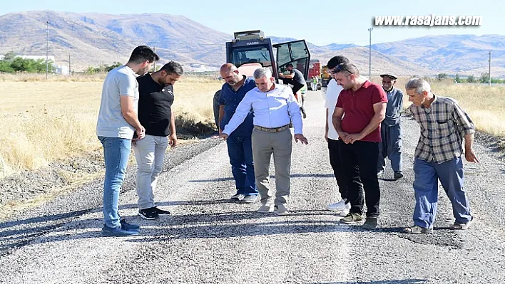 Yeşilyurt Belediyesi Kırsal Mahallelerdeki Yol Yatırımlarına Ağırlık Veriyor