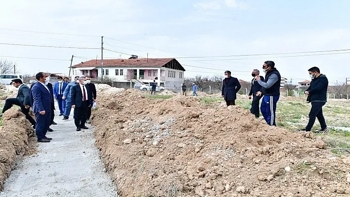 Yeşilyurt Belediyesi, Suluköy'lü Gençlerin 'Futbol Sahası' Talebini Yerine Getiriyor