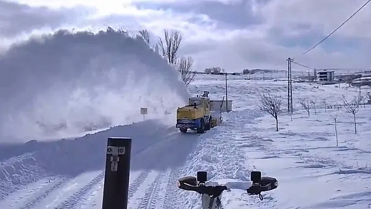 66 Mahallede 1527 Kilometre Yolu Ulaşıma Açtı