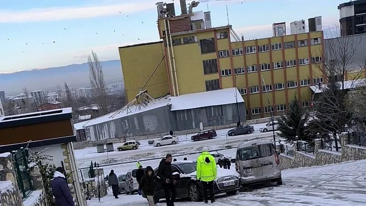 CHP’li Yıldız’dan Sert Tepki: “Malatya’da Kar Değil İhmal Yağdı”