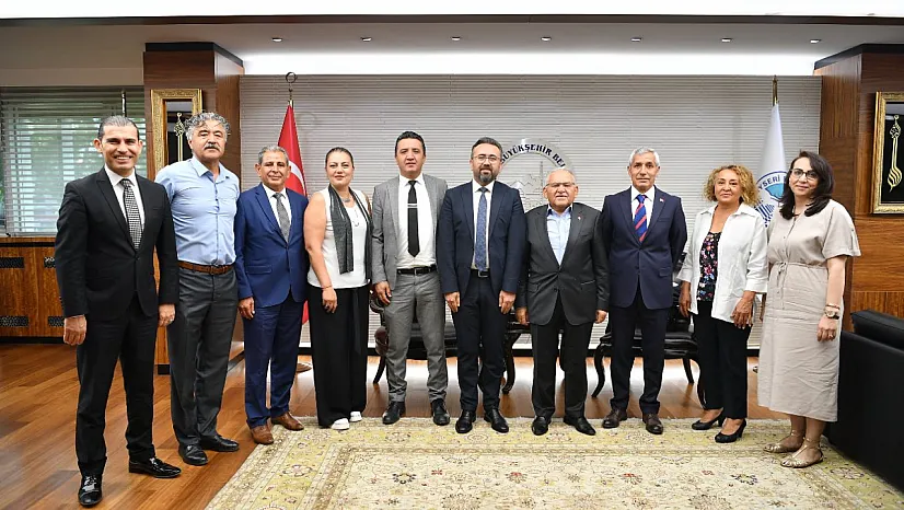 Başkan Büyükkılıç'a Yoğun Ziyaret Trafiği: Birlik, Beraberlik Ve Dayanışma Vurgusu