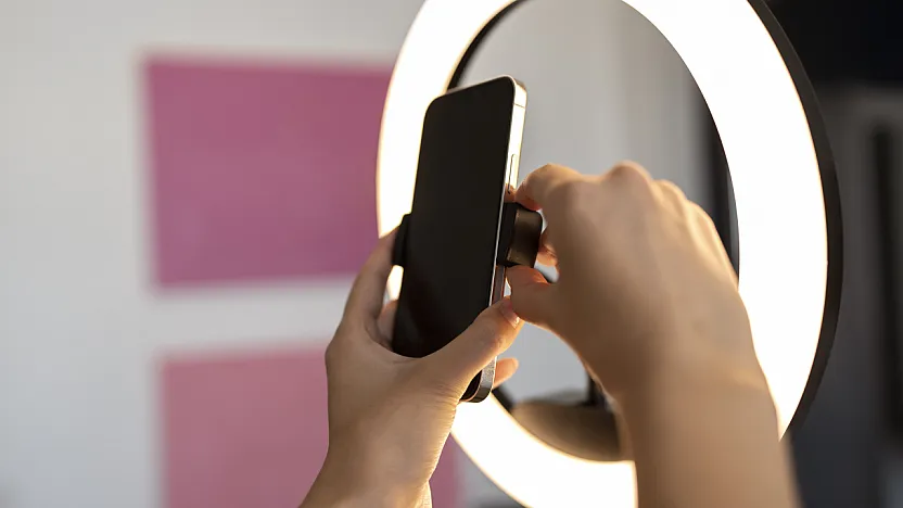 Sosyal Medya Fenomenlerine   Sahte İş Birliği Tuzağı