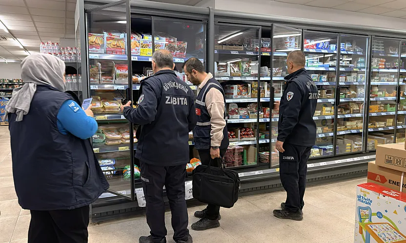 Büyükşehir Zabıtası, Tüketici İçin Sahada Denetimlerini Yoğunlaştırdı